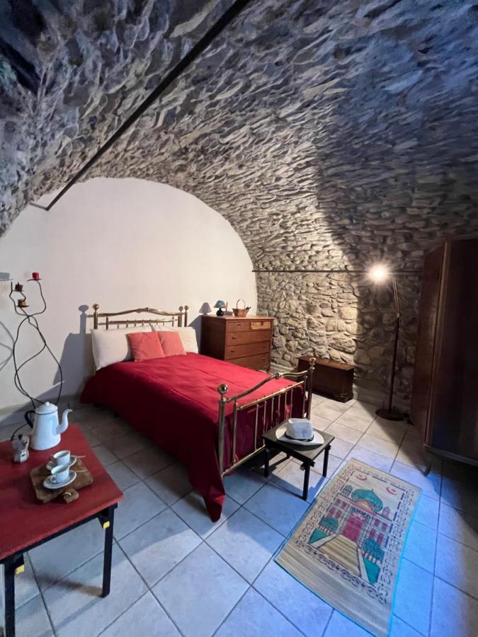 Vila Casa Victoria - Full Equipped Stone House Rocchetta Nervina Exteriér fotografie